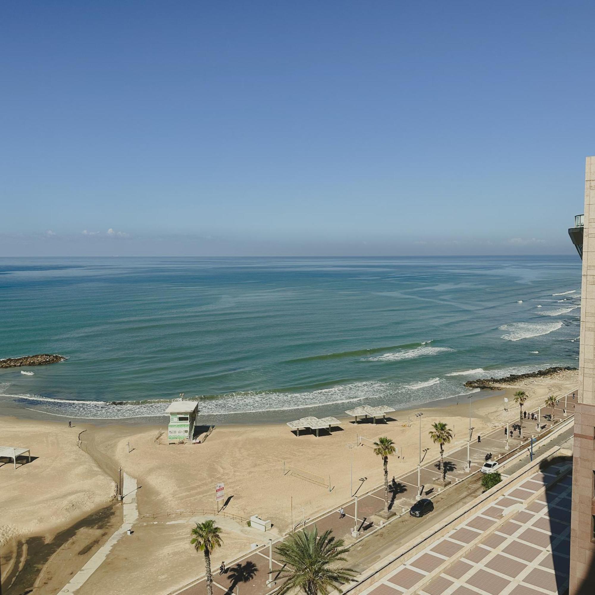 Haifa Almog Tower- "Blue Reef" Suite On The Sea المظهر الخارجي الصورة